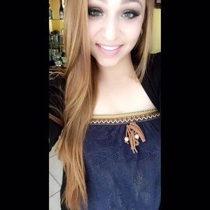 Meet your Posher, Estefania